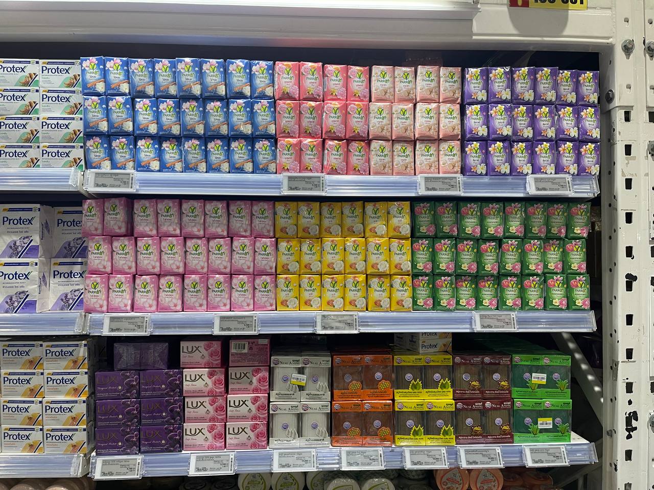 Modern Trade Distribution Boosting FMCG Sales with BJC Products at Makro Market In Cambodia - Image 25